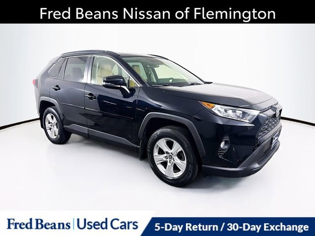 Used 2020 Toyota RAV4 XLE w/ Convenience Package AWD/4WD image 1