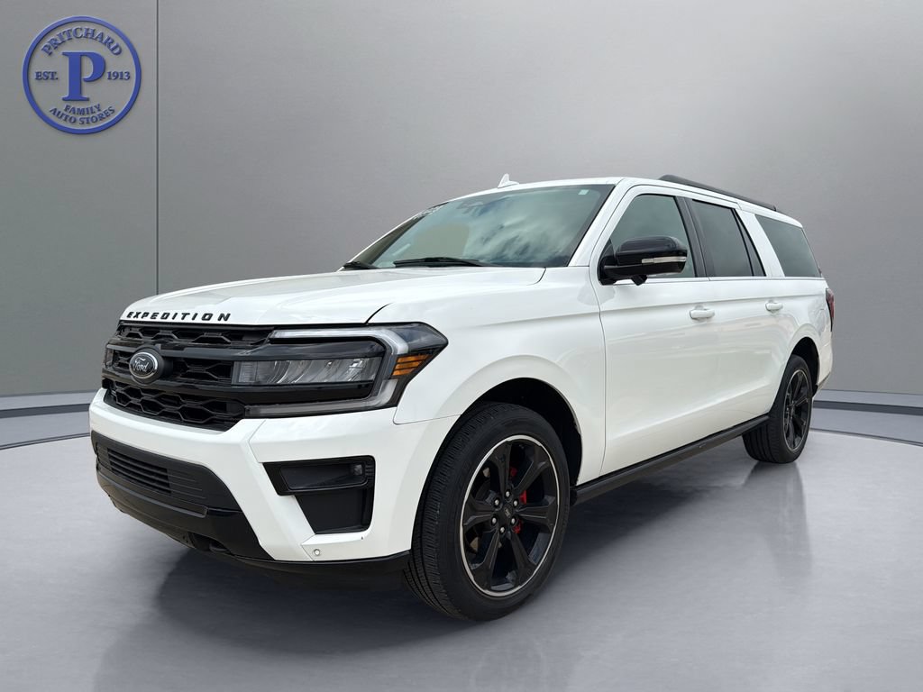 Used 2023 Ford Expedition Max Limited AWD/4WD image 3