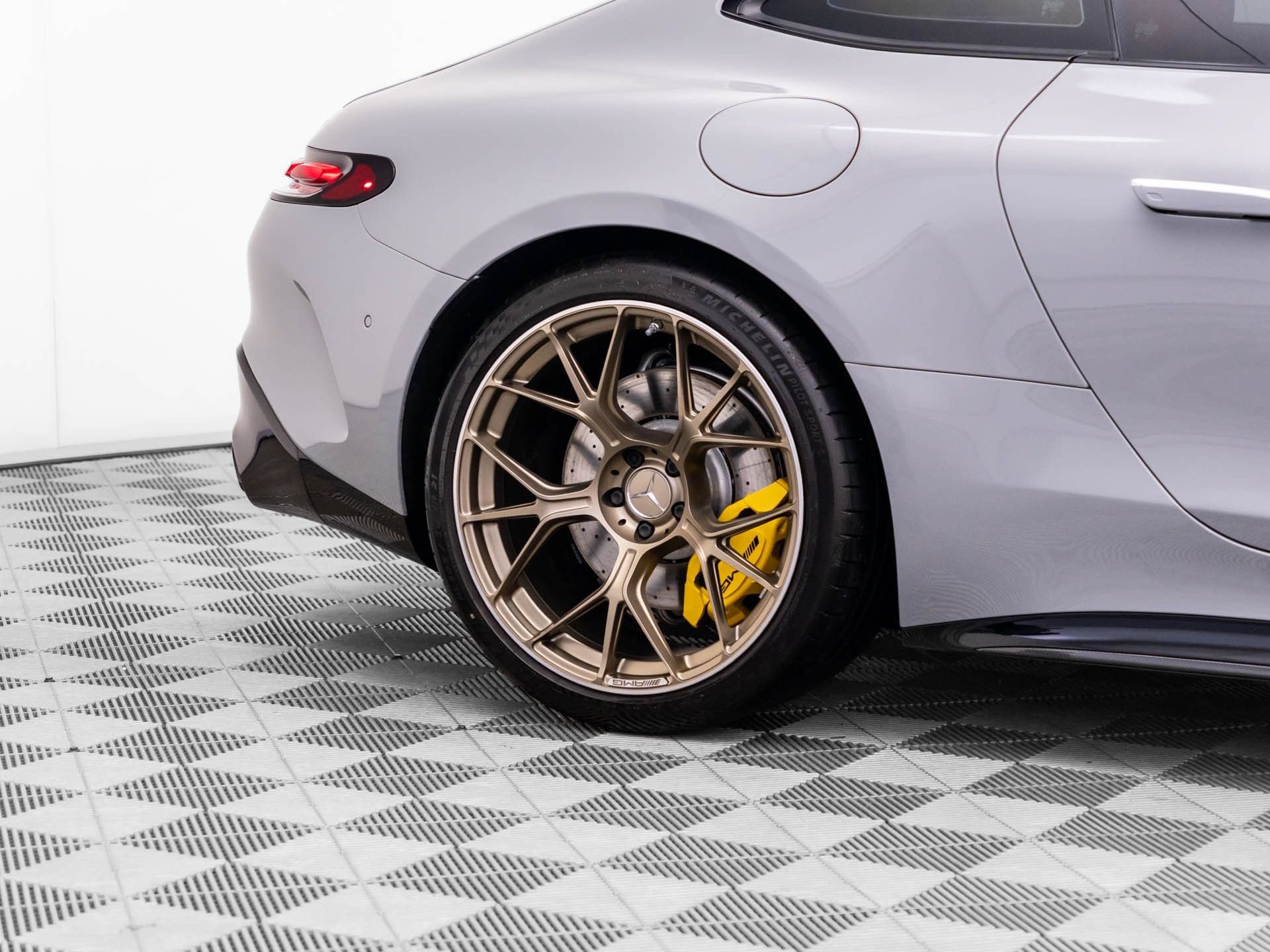Used 2025 Mercedes-Benz AMG GT 63 image 41