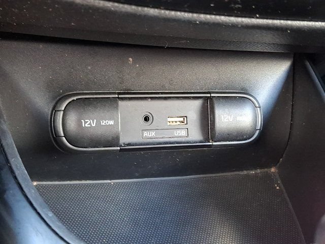 Used 2019 Kia Soul + FWD image 27
