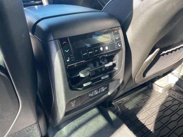 Used 2023 Jeep Grand Cherokee L Summit w/ Advanced Protech Group IV image 8