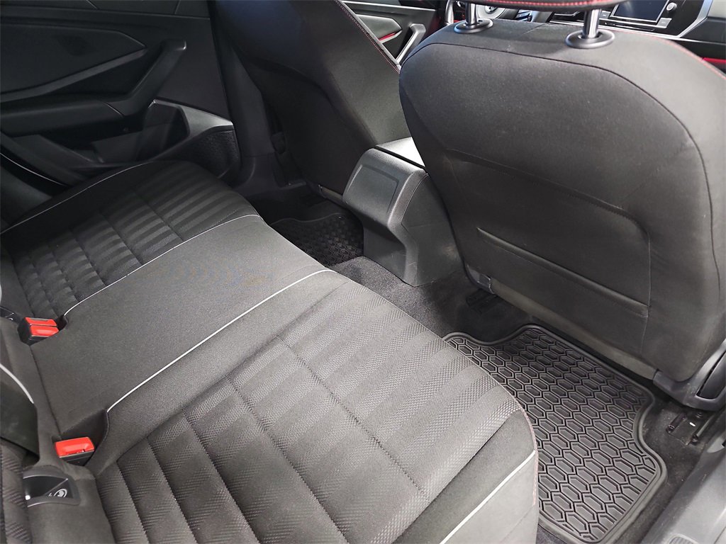 Used 2020 Volkswagen Jetta GLI image 11