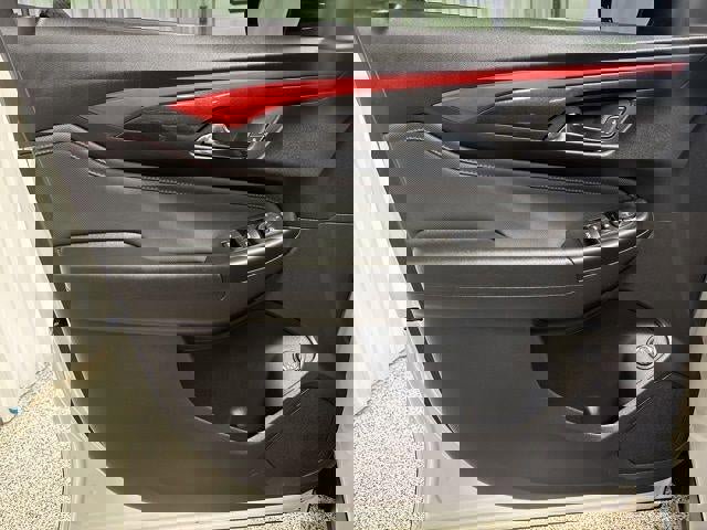 Used 2025 Chevrolet TrailBlazer RS w/ Convenience Package image 13