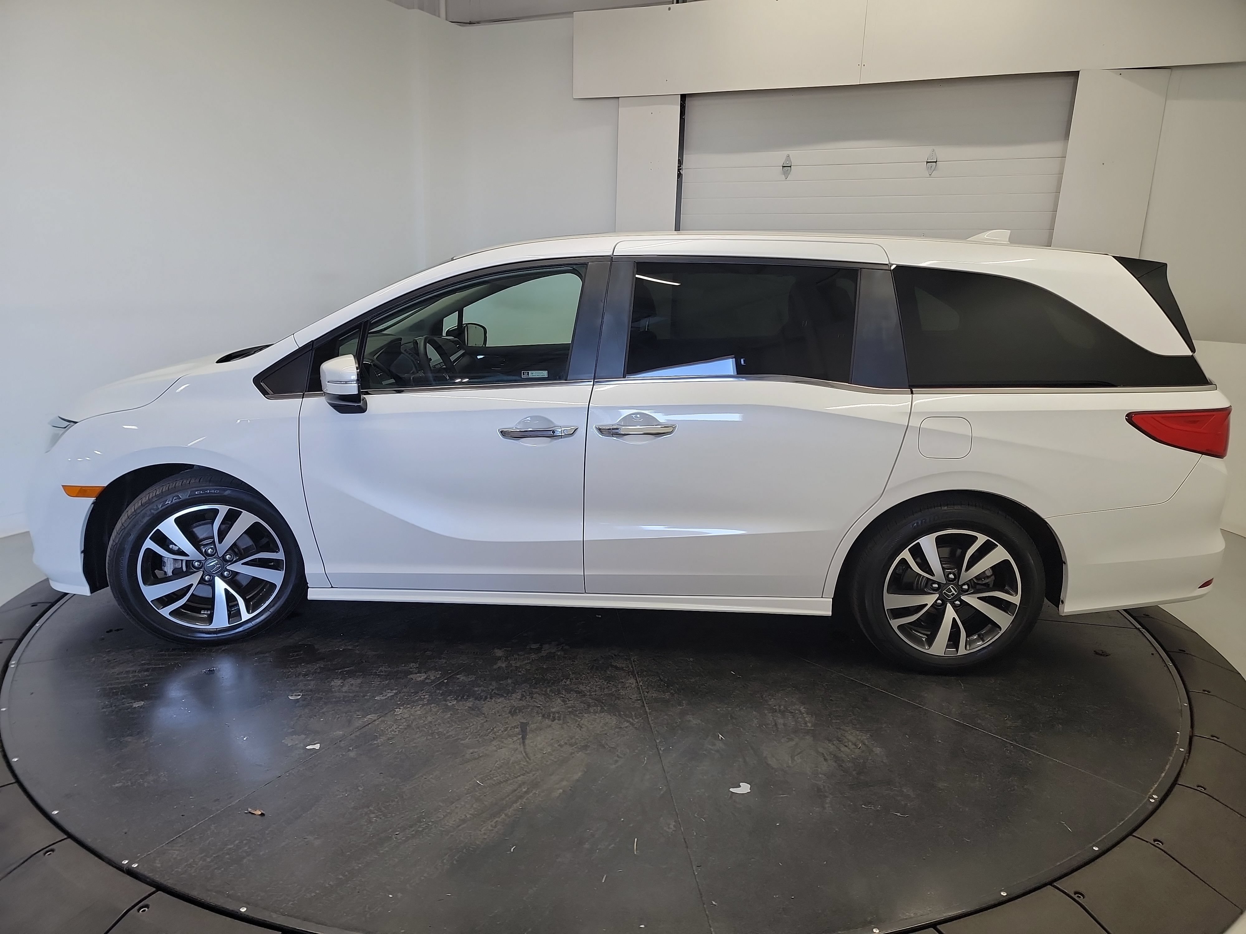 Certified 2023 Honda Odyssey Touring image 5