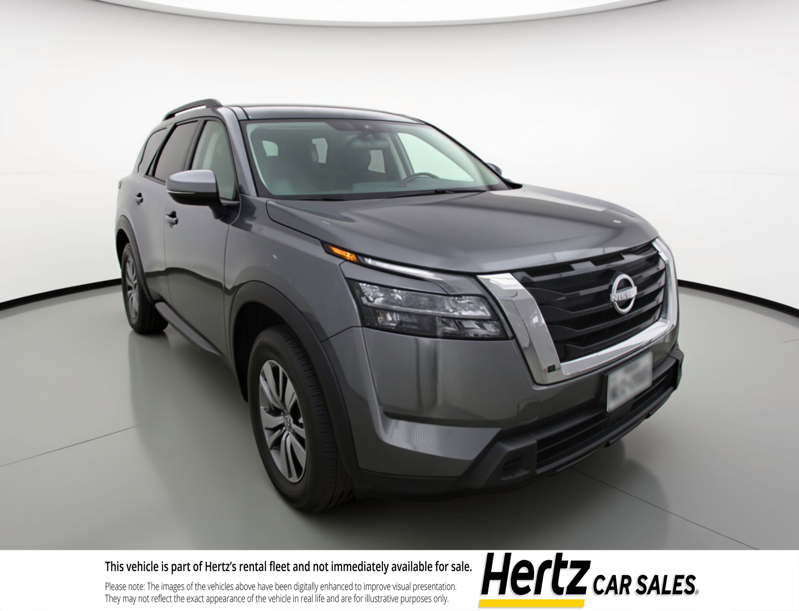 Used 2025 Nissan Pathfinder SV image 1