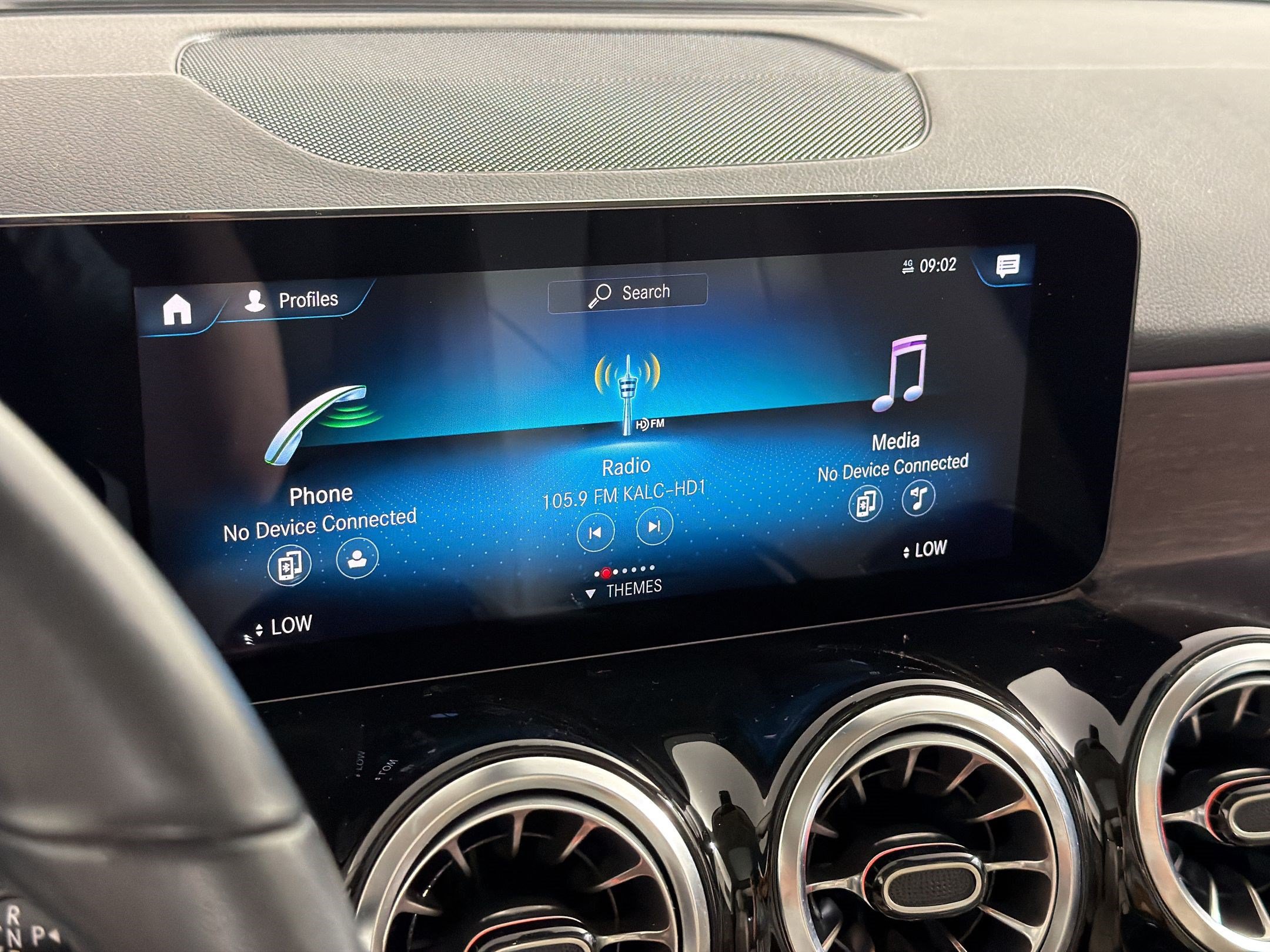Used 2022 Mercedes-Benz GLB 250 4MATIC image 20