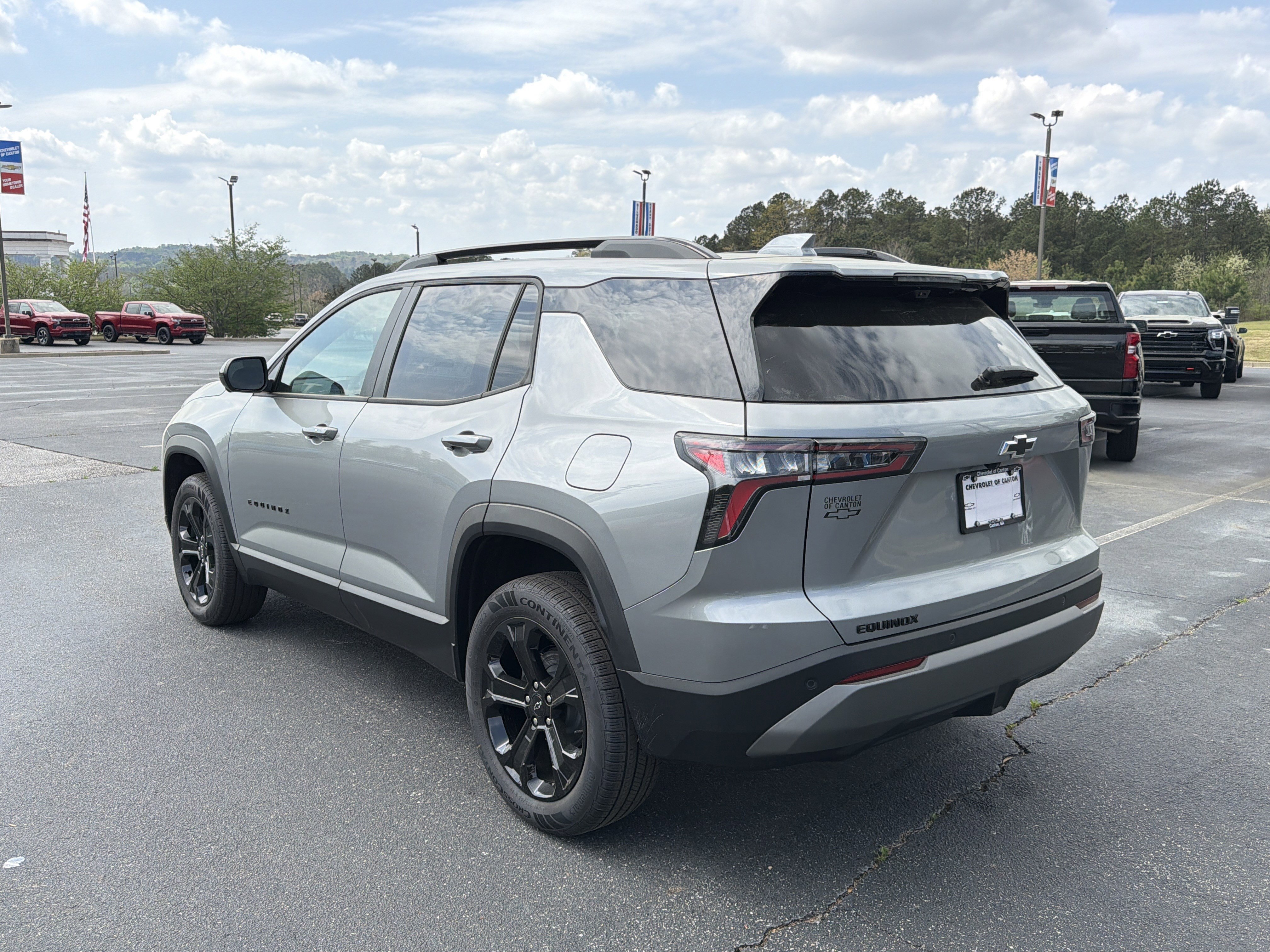 New 2026 Chevrolet Equinox LT w/ Midnight Edition image 7
