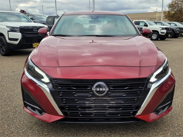 New 2025 Nissan Altima 2.5 SV w/ SV Special Edition Package image 3