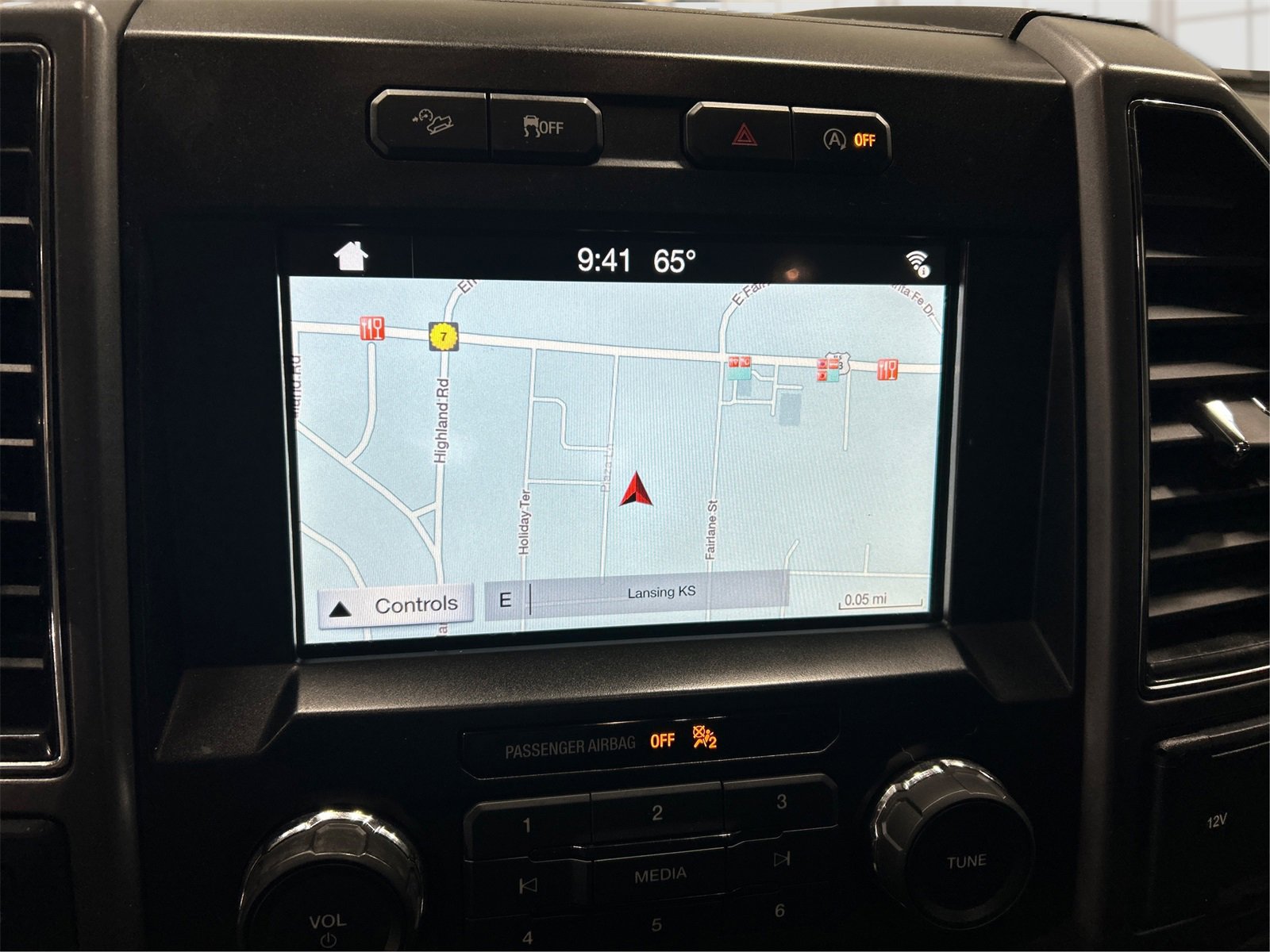 Used 2018 Ford F150 XLT w/ Equipment Group 302A Luxury image 11