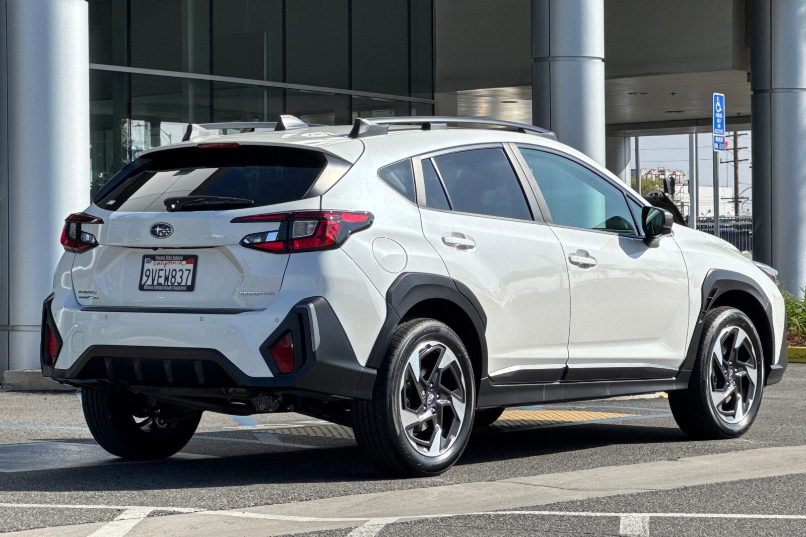 Certified 2025 Subaru Crosstrek 2.5i Limited w/ Crosstrek Mirror Package image 4
