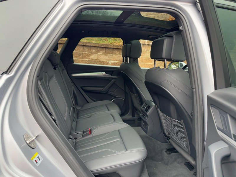 Used 2025 Audi Q5 2.0T Premium w/ Convenience Plus Package image 10