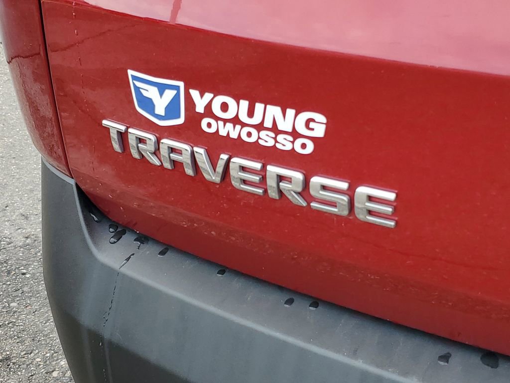 Used 2023 Chevrolet Traverse LT image 33