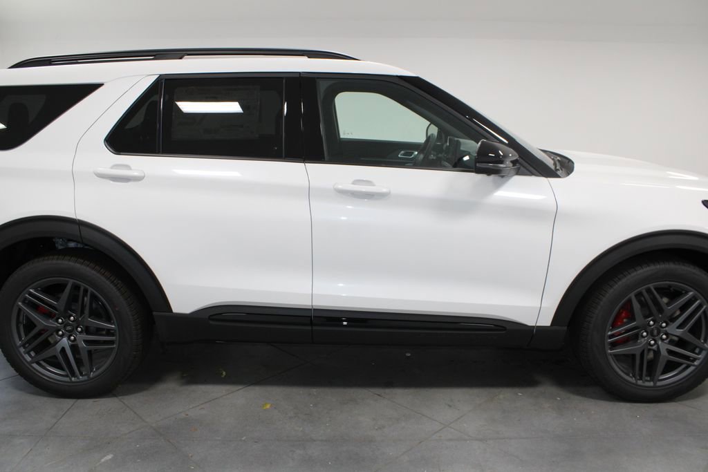 New 2026 Ford Explorer ST w/ Sun And Sound Package image 10