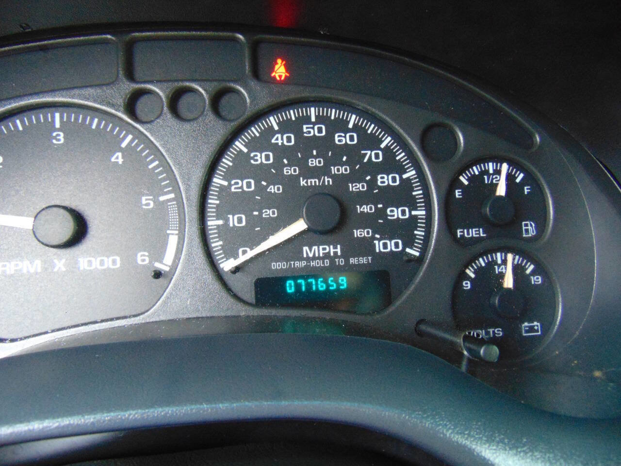 Used 2002 Chevrolet Blazer LS w/ Preferred Equipment Group image 21