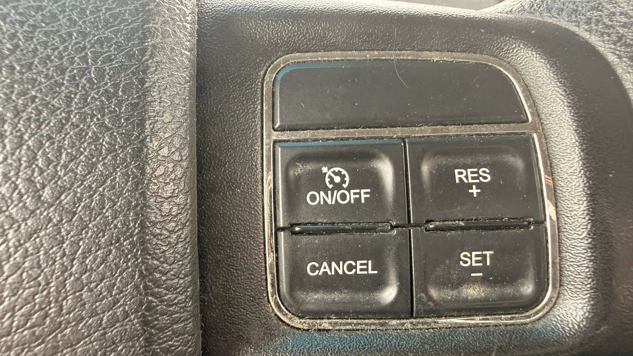 Used 2011 Dodge Journey Mainstreet w/ Popular Equipment Group AWD/4WD image 21