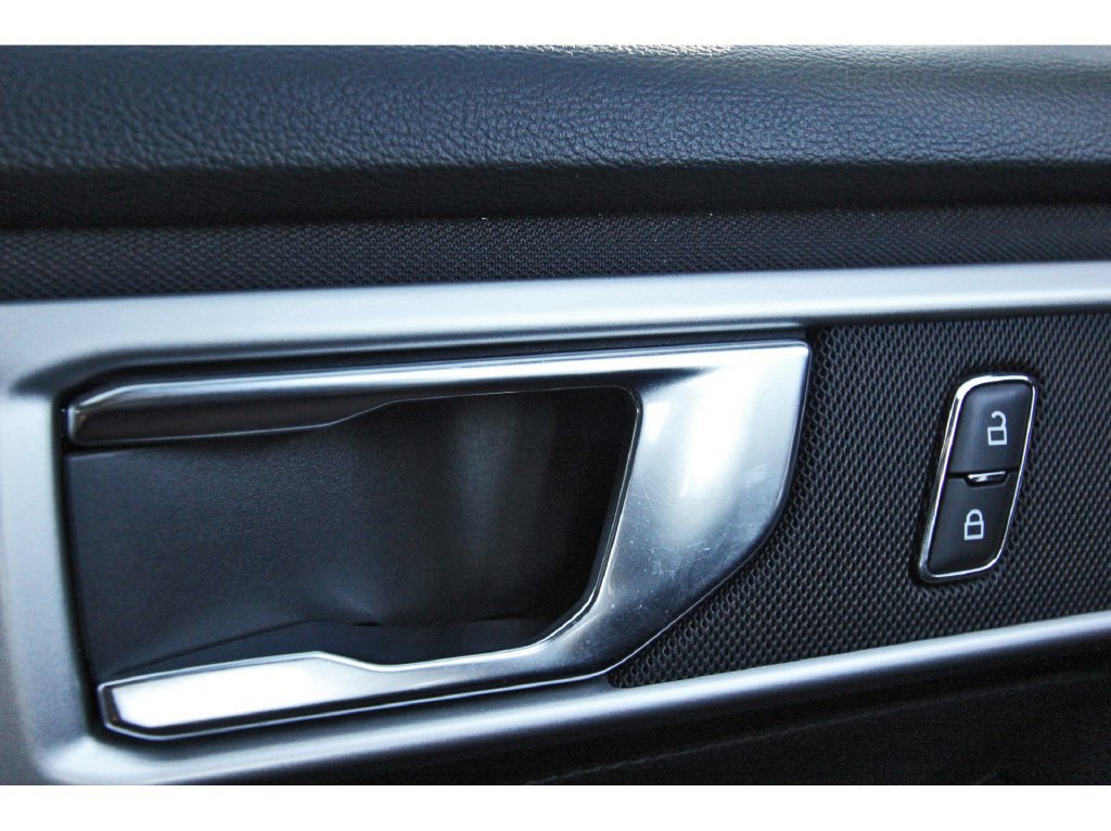 Used 2020 Ford Explorer XLT RWD image 24