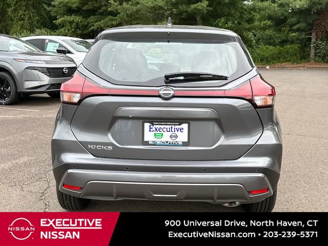 Used 2025 Nissan Kicks Play S image 3