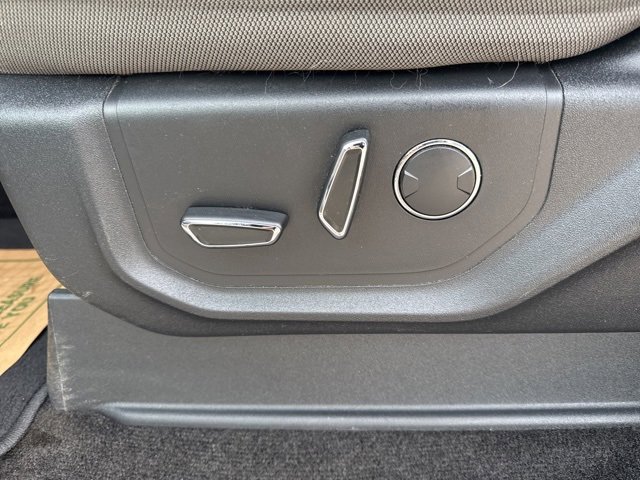 Used 2017 Ford F150 XLT w/ Equipment Group 302A Luxury image 18