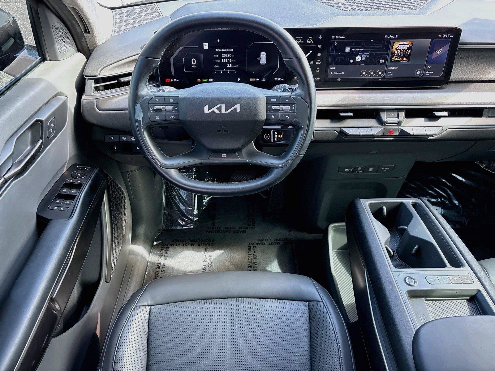 Used 2024 Kia EV9 Light Long Range RWD image 26