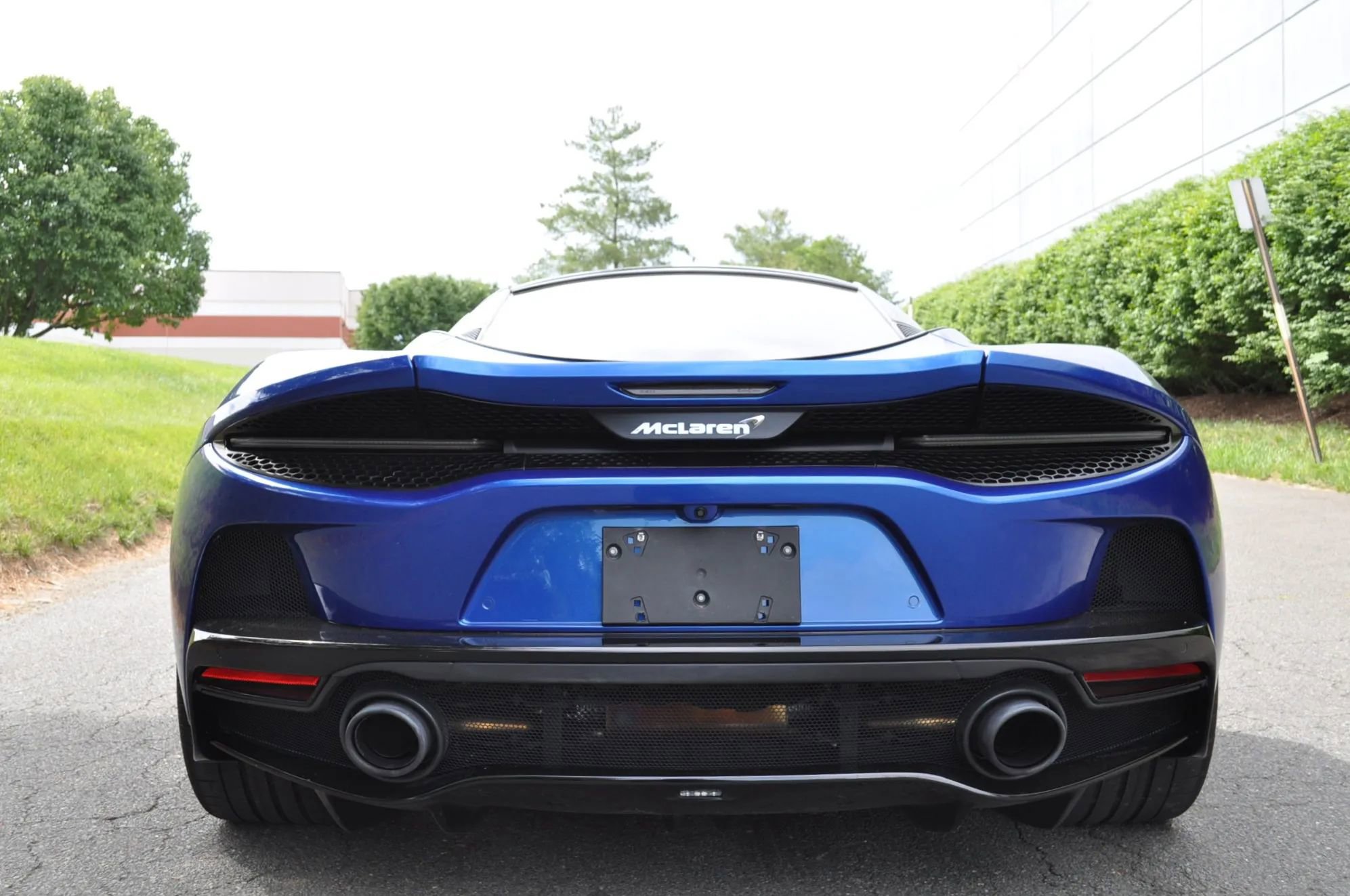 Used 2022 McLaren GT image 5