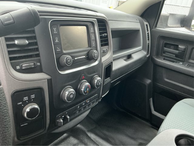 Used 2018 RAM 3500 Tradesman w/ Chrome Appearance Group AWD/4WD image 33
