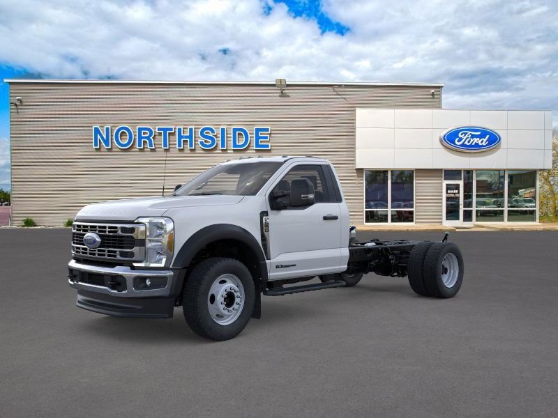 New 2025 Ford F550 4x4 Regular Cab Super Duty image 2