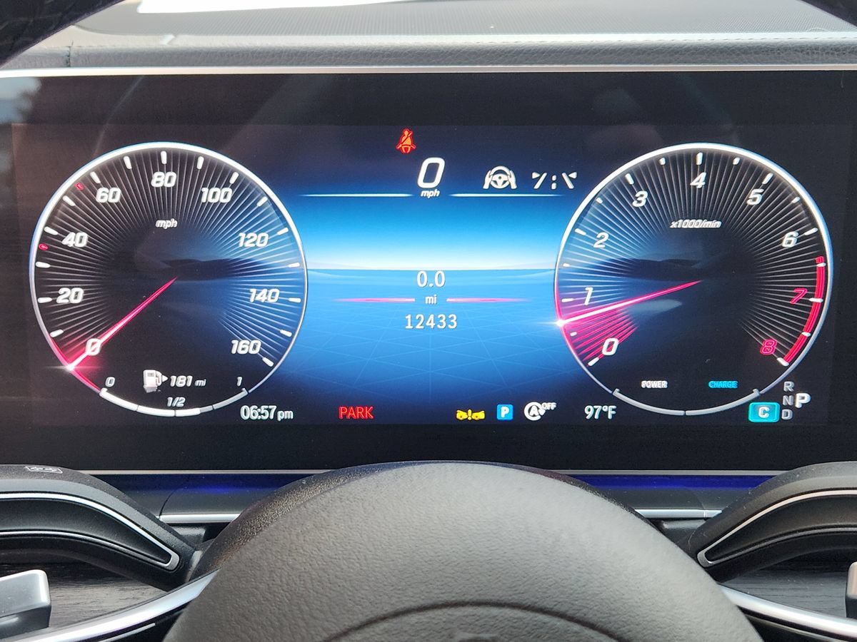 Used 2025 Mercedes-Benz GLE 450 4MATIC Coupe w/ Driver Assistance Package image 35