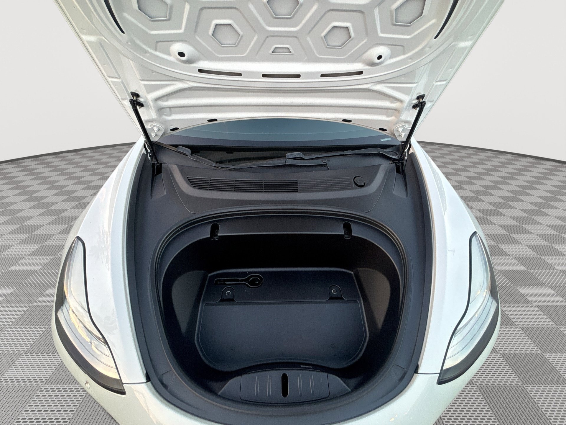 Used 2020 Tesla Model 3 Standard Range Plus RWD image 18