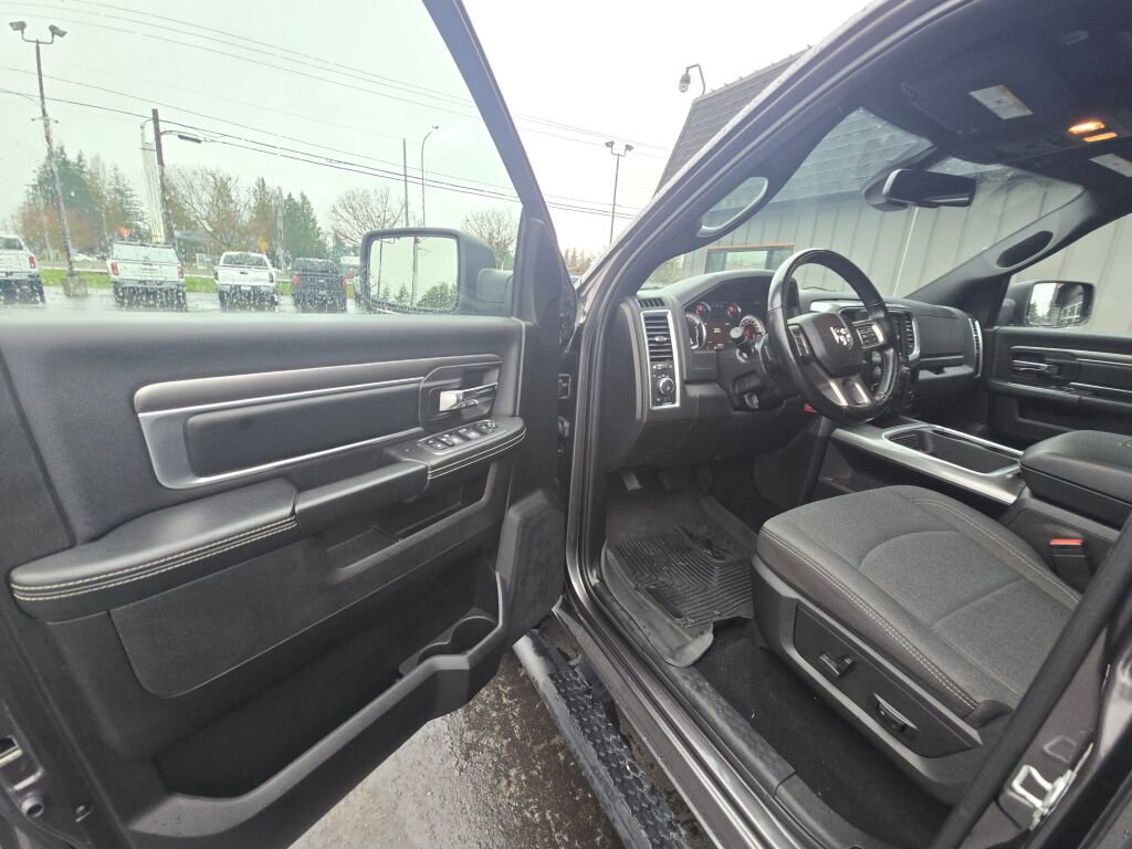 Used 2021 RAM 1500 Classic Warlock image 15