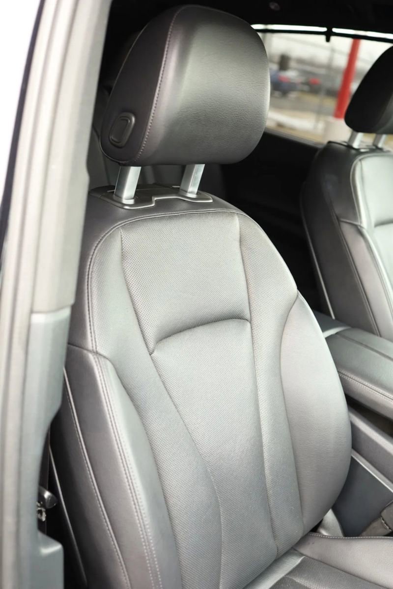 Used 2017 Audi Q7 3.0T Premium Plus w/ Premium Plus Package image 60