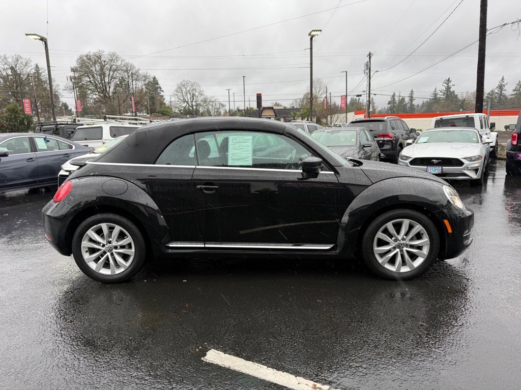 Used 2015 Volkswagen Beetle TDI image 5