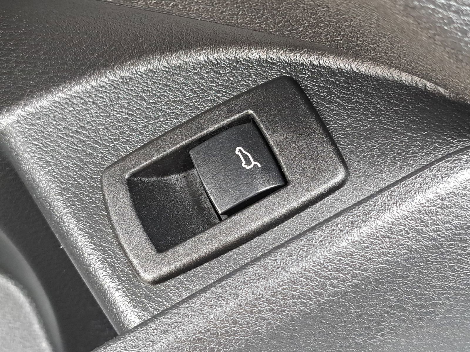 Used 2018 BMW X1 sDrive28i image 31