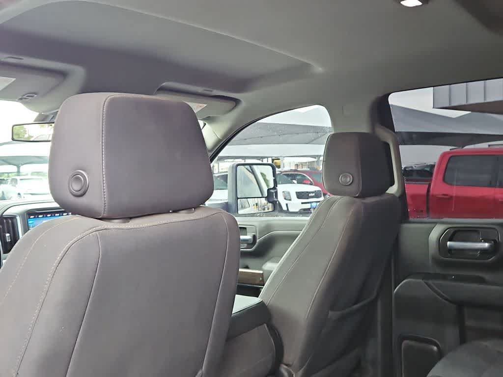 Used 2023 Chevrolet Silverado 2500 LT AWD/4WD image 16