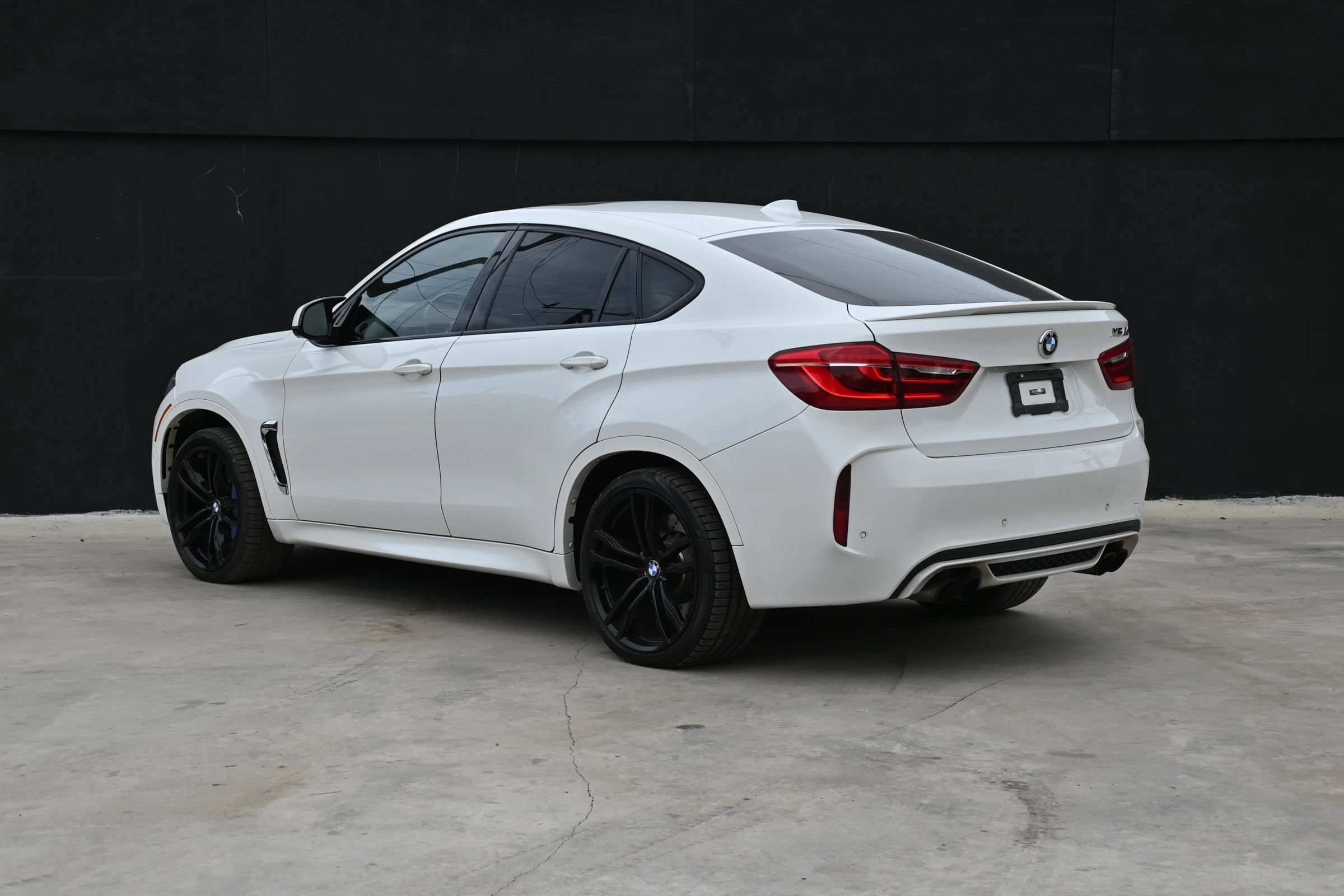 Used 2018 BMW X6 M AWD/4WD image 5