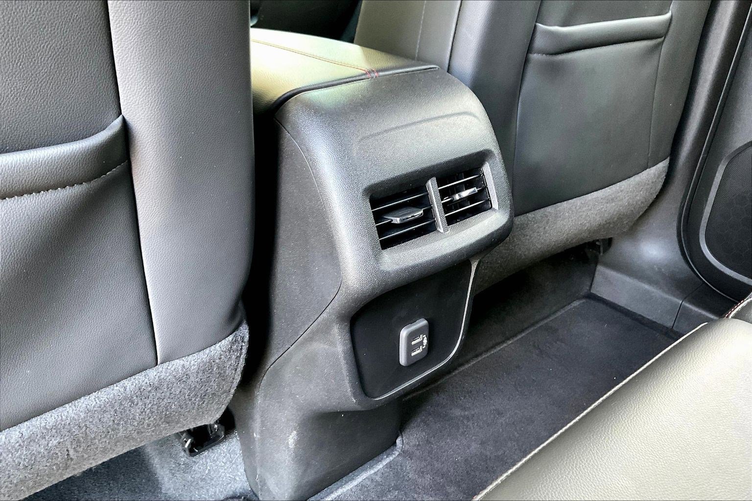 Used 2022 Chevrolet Equinox RS AWD/4WD image 10