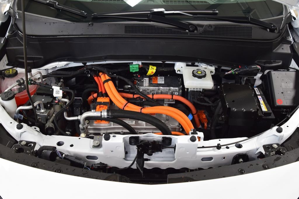 New 2027 Chevrolet Bolt RS FWD image 29