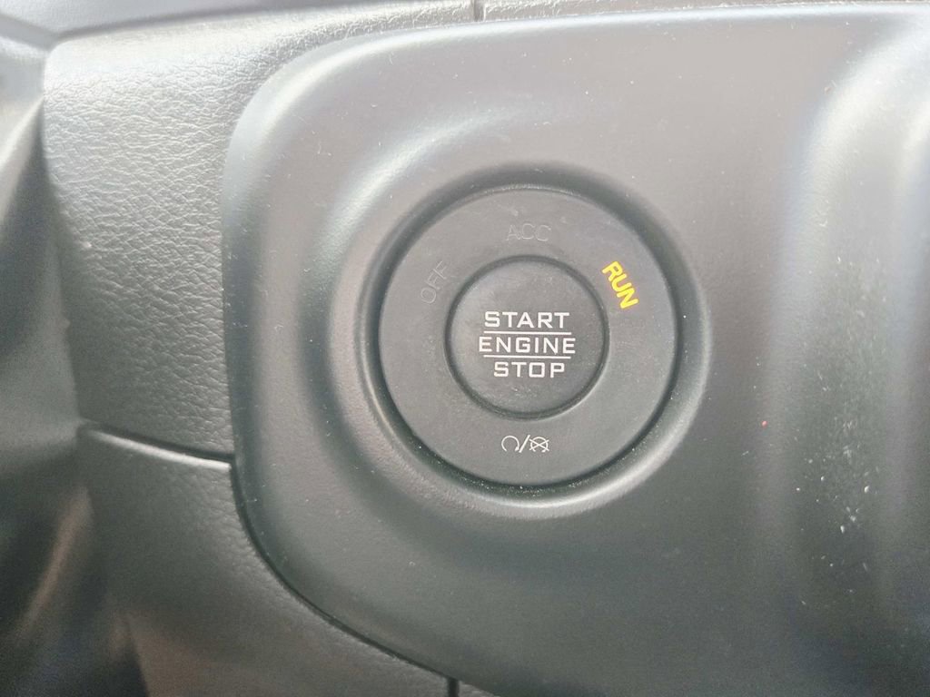 Used 2023 Jeep Wrangler Unlimited Sahara w/ Cold Weather Group AWD/4WD image 38