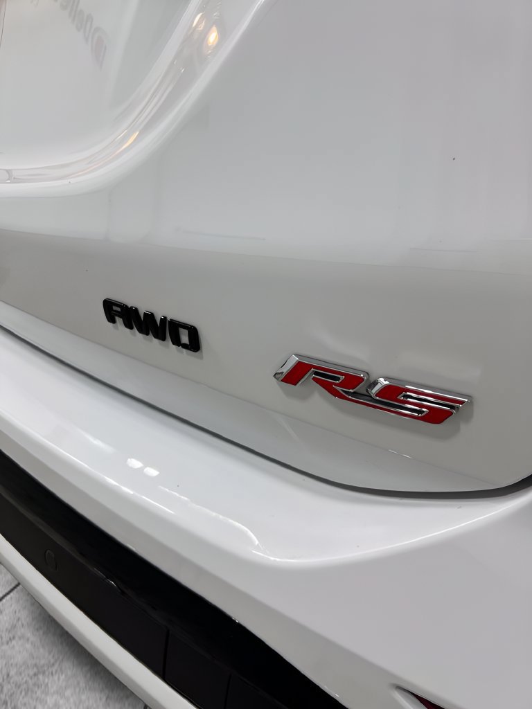 Used 2024 Chevrolet Equinox RS w/ RS Leather Package AWD/4WD image 19