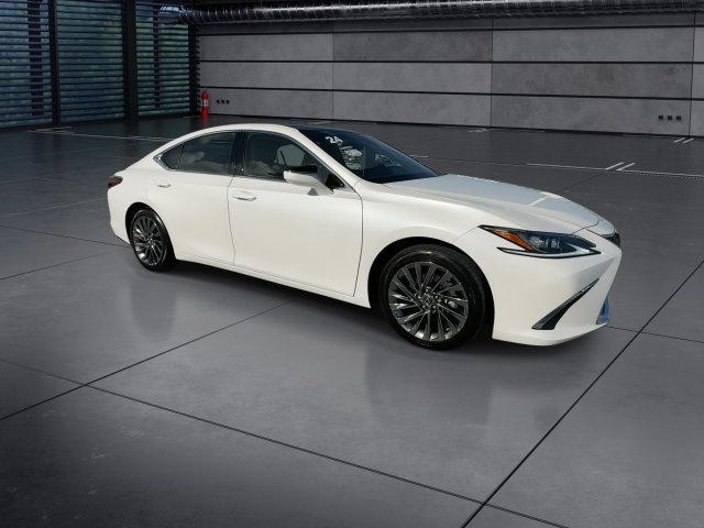 Certified 2024 Lexus ES 350 w/ Technology Package FWD image 2