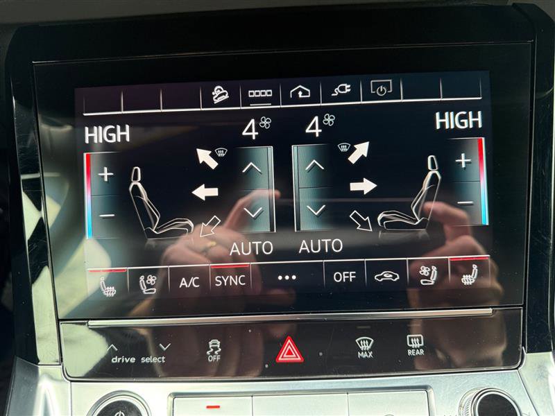 Used 2024 Audi Q8 e-tron Premium Plus image 22