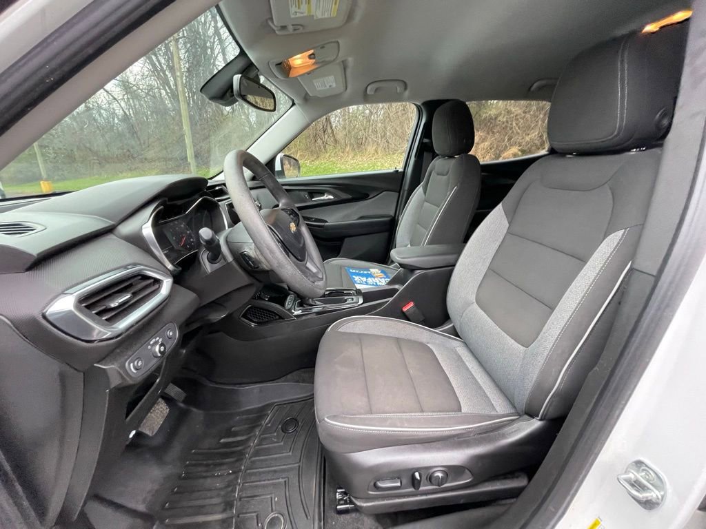 Certified 2022 Chevrolet TrailBlazer LT w/ Convenience Package image 21