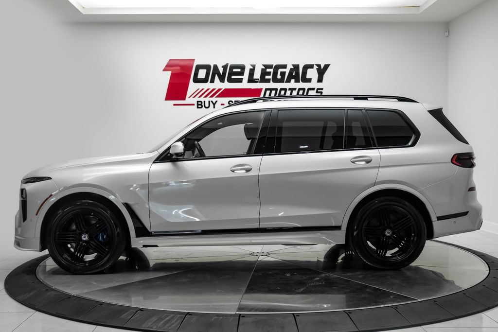 Used 2025 BMW ALPINA XB7 AWD/4WD image 17
