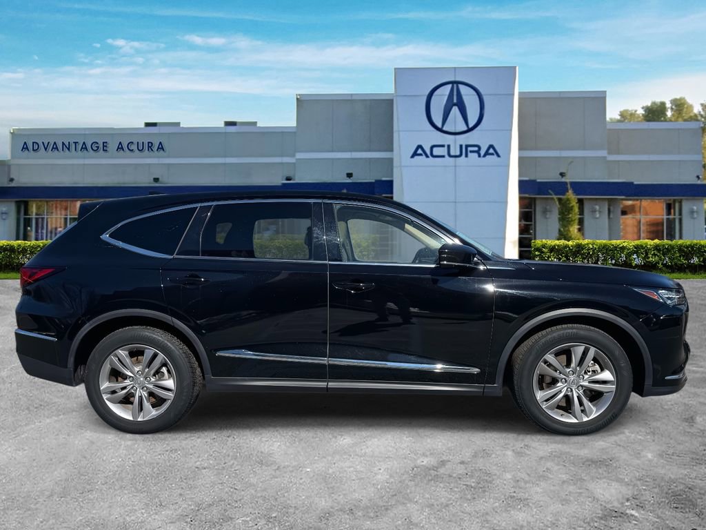 Certified 2023 Acura MDX SH-AWD image 4