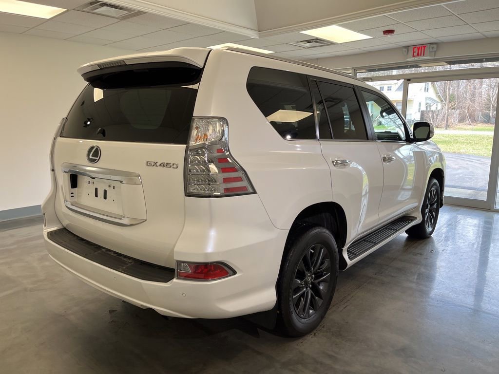 Used 2023 Lexus GX 460 Premium w/ Premium Plus Package image 2