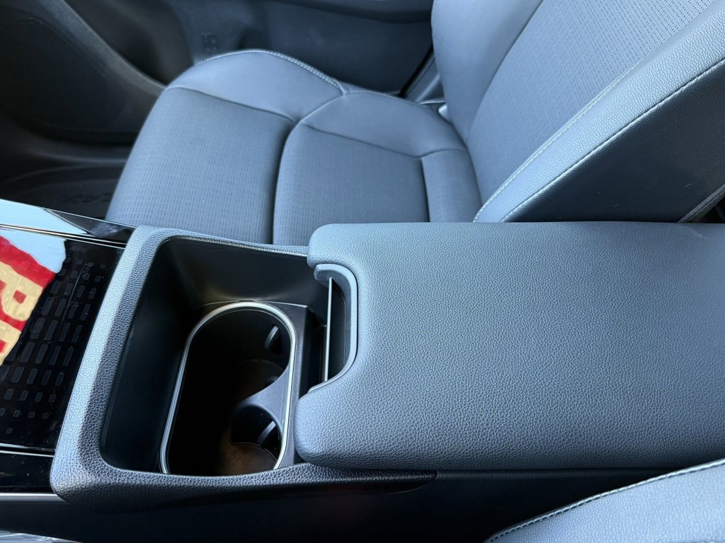 Used 2024 Toyota bZ4X Limited image 30