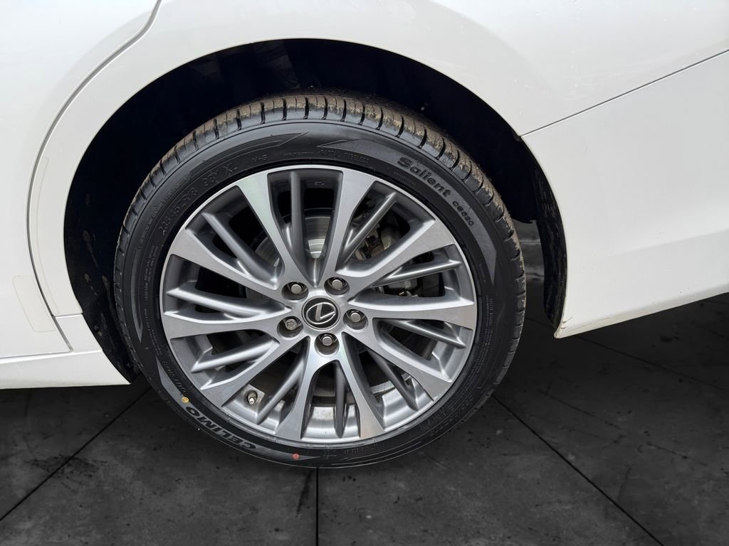 Used 2021 Lexus ES 250 w/ Premium Package image 29