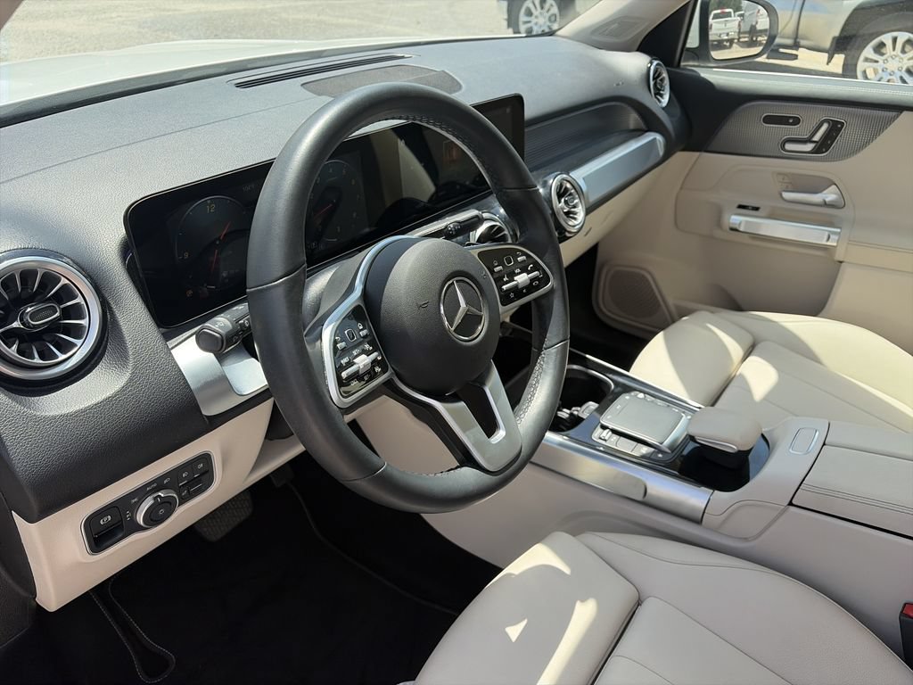 Used 2022 Mercedes-Benz GLB 250 image 11