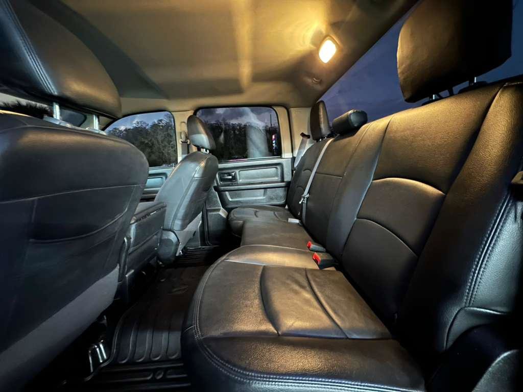 Used 2018 RAM 2500 Tradesman w/ Chrome Appearance Group image 9