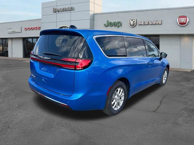New 2026 Chrysler Pacifica Select FWD image 7