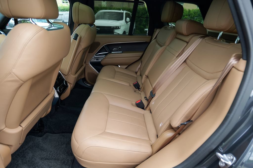 Used 2024 Land Rover Range Rover SE AWD/4WD image 29